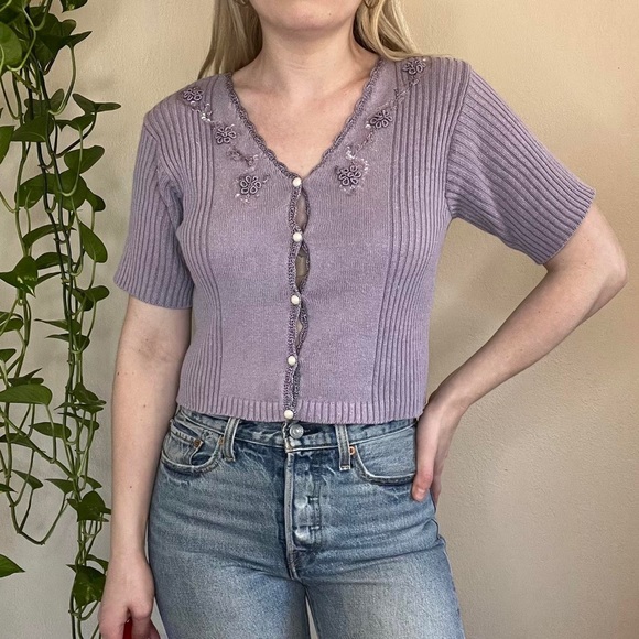 Tops - Vintage Cropped Sweater